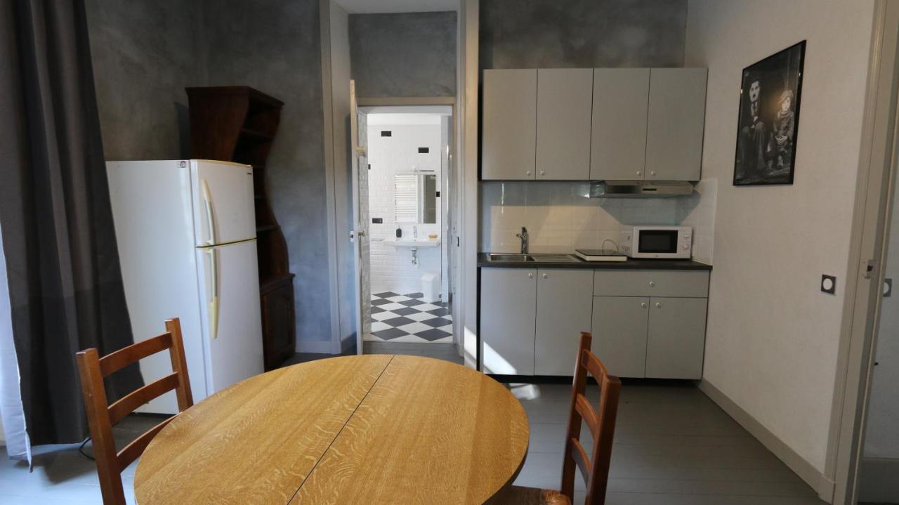 Le Petit Chateau Des Cedres Mouchamps Esterno foto