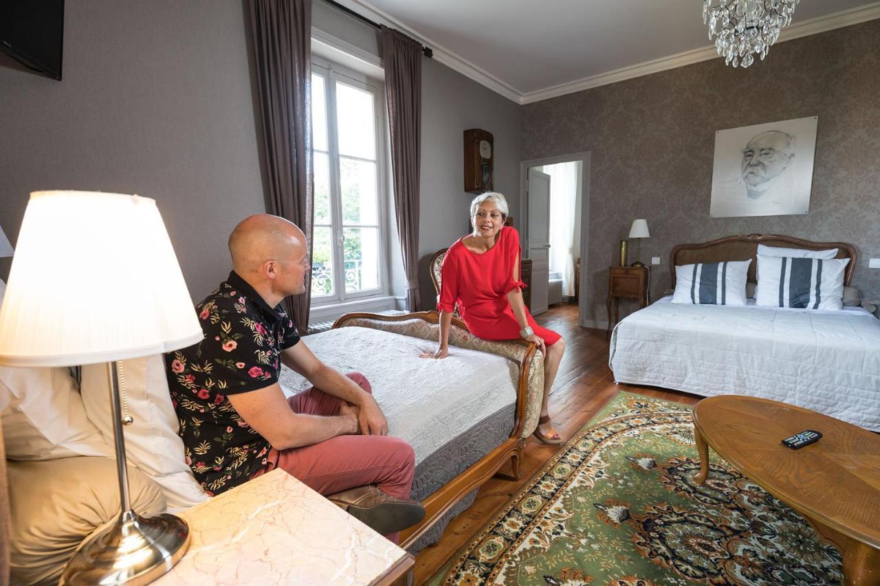 Le Petit Chateau Des Cedres Mouchamps Esterno foto